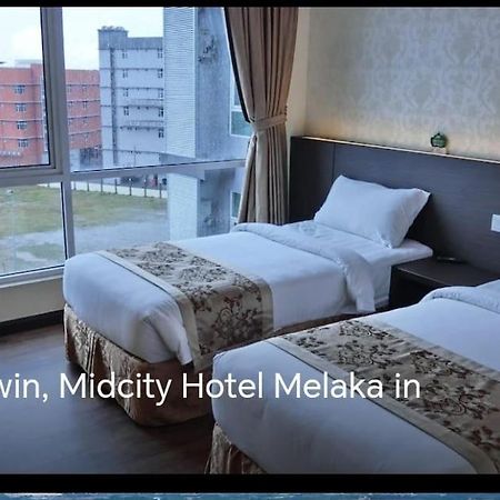 Midcity Hotel Melaka Extérieur photo