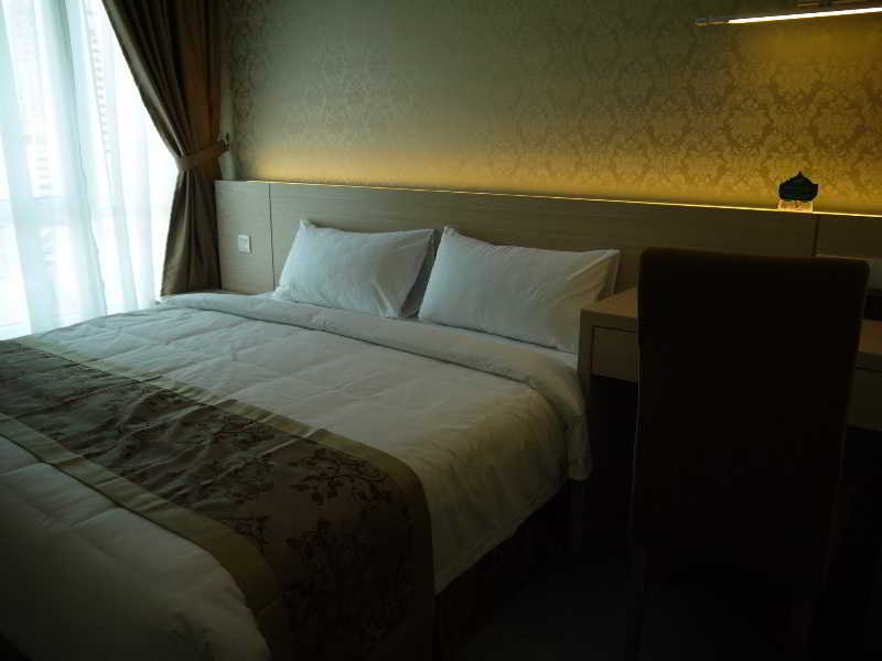 Midcity Hotel Melaka Extérieur photo